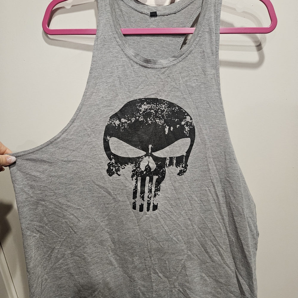 Source Unknown Gray Tank Top with Black Skull Print